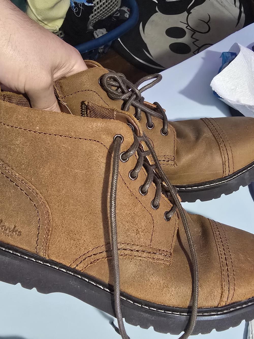 Men's Tan Suede Lace-Up Boots Clarks 10.5 W
